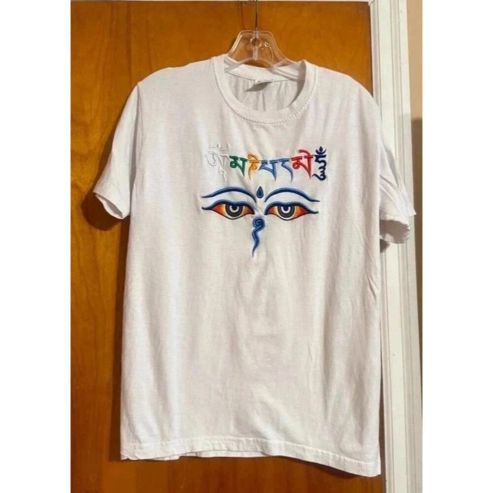 Wisdom Eyes of Buddha Embroidered T Shirt Size 40-L